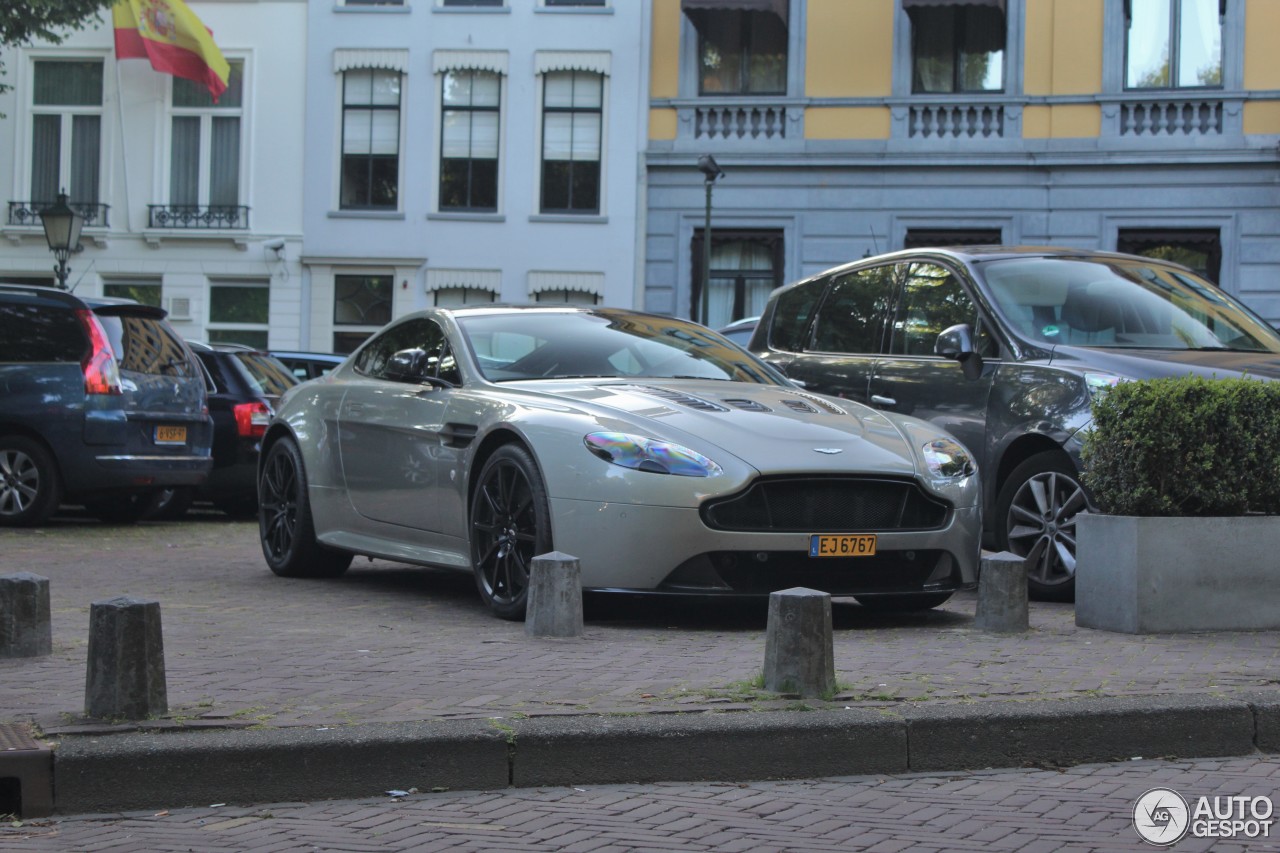 Aston Martin V12 Vantage S