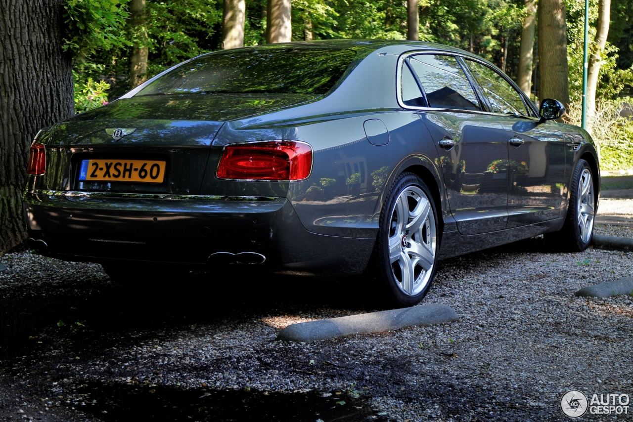 Bentley Flying Spur V8