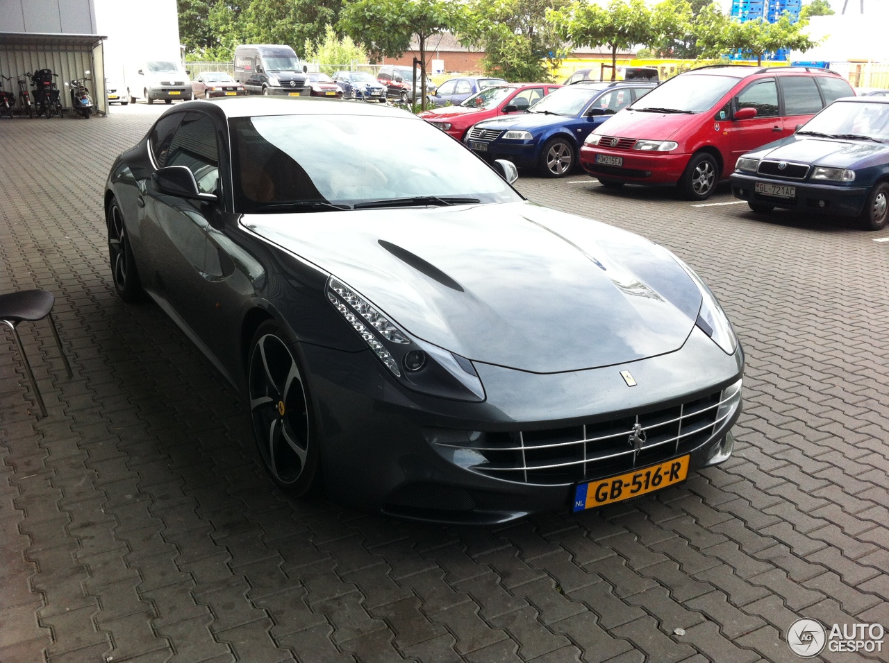 Ferrari FF