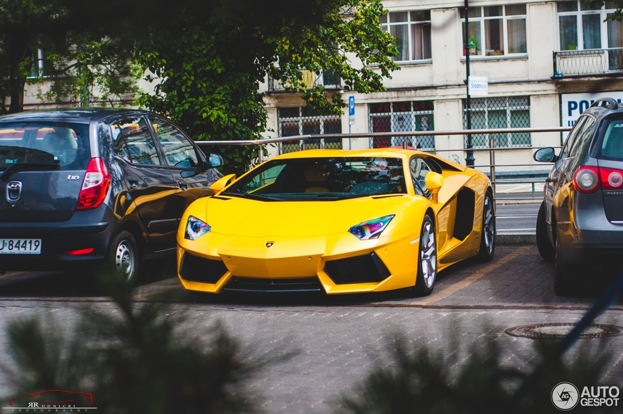 Lamborghini Aventador LP700-4