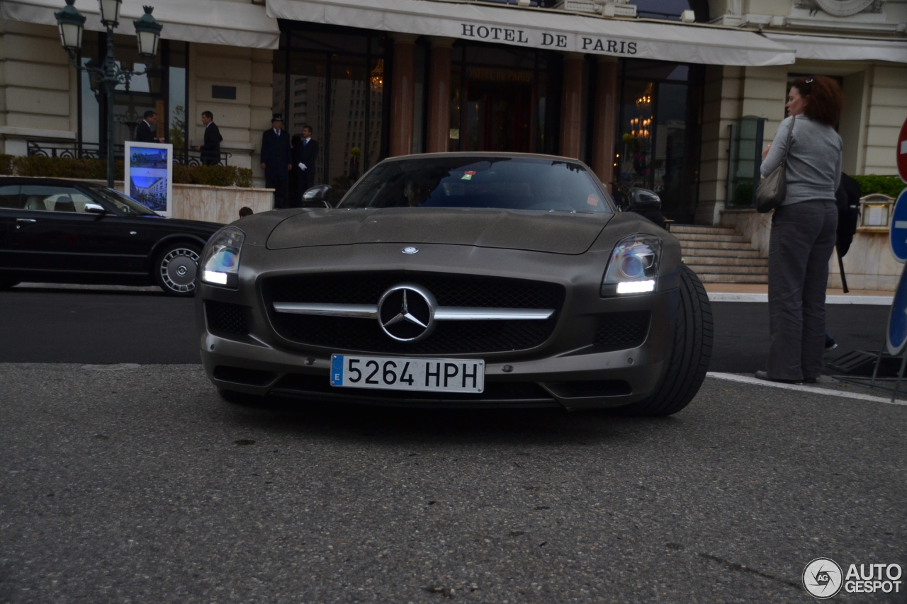 Mercedes-Benz SLS AMG Roadster