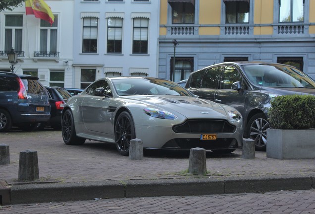 Aston Martin V12 Vantage S