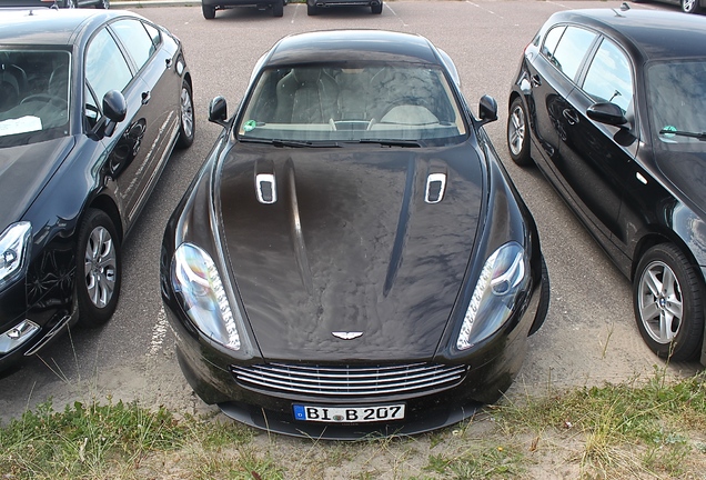 Aston Martin Virage 2011