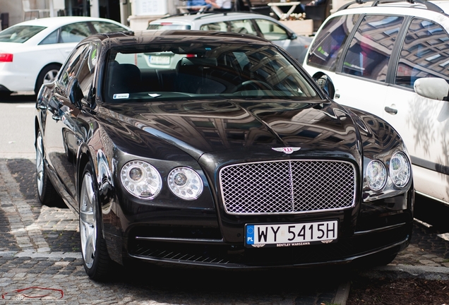 Bentley Flying Spur V8