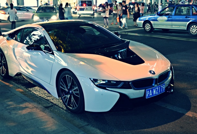 BMW i8