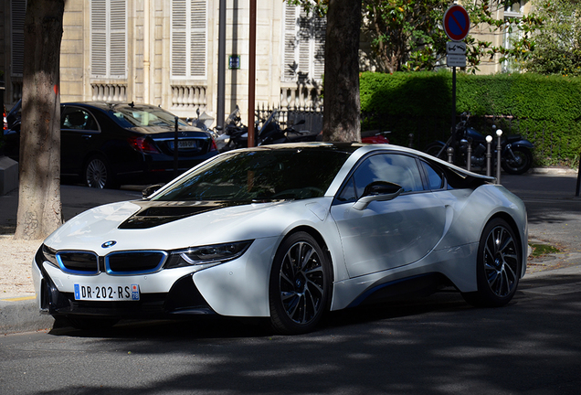 BMW i8