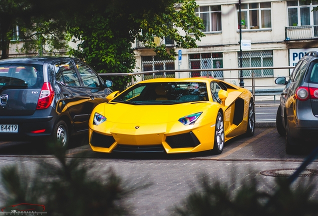 Lamborghini Aventador LP700-4