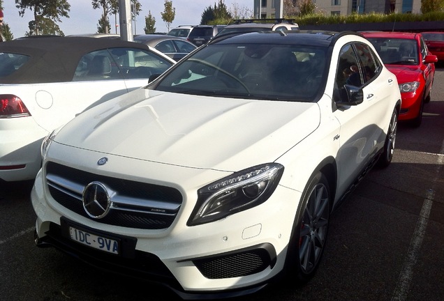 Mercedes-Benz GLA 45 AMG X156