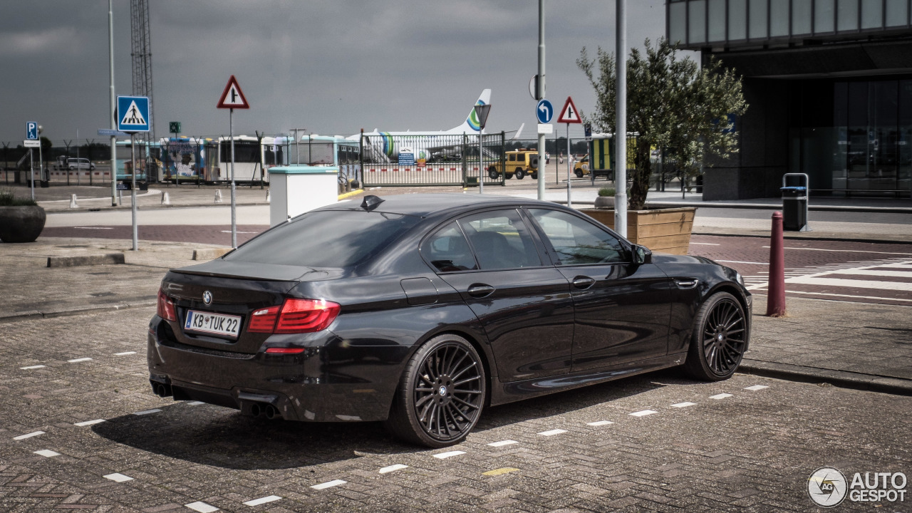 BMW M5 F10 2011