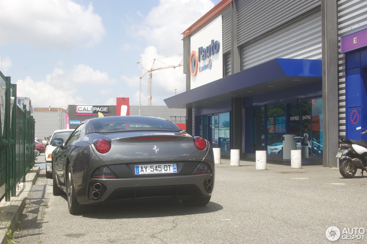 Ferrari California