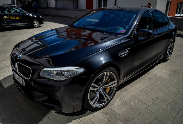 BMW M5 F10 2011