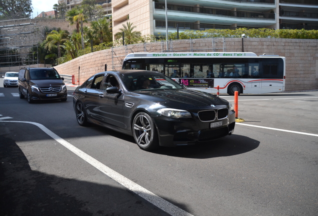 BMW M5 F10 2011