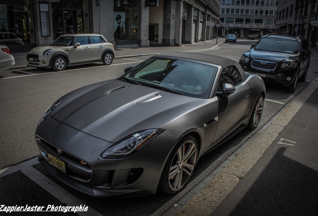 Jaguar F-TYPE S V8 Convertible