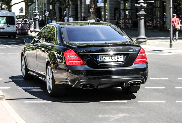 Mercedes-Benz S 65 AMG V221 2010