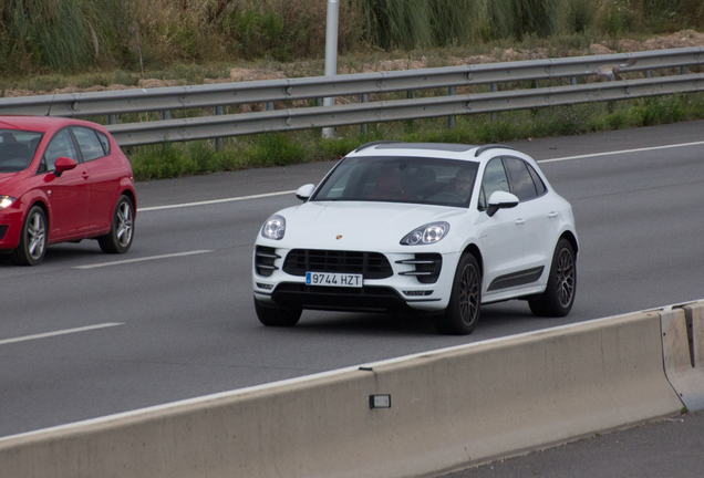 Porsche 95B Macan Turbo