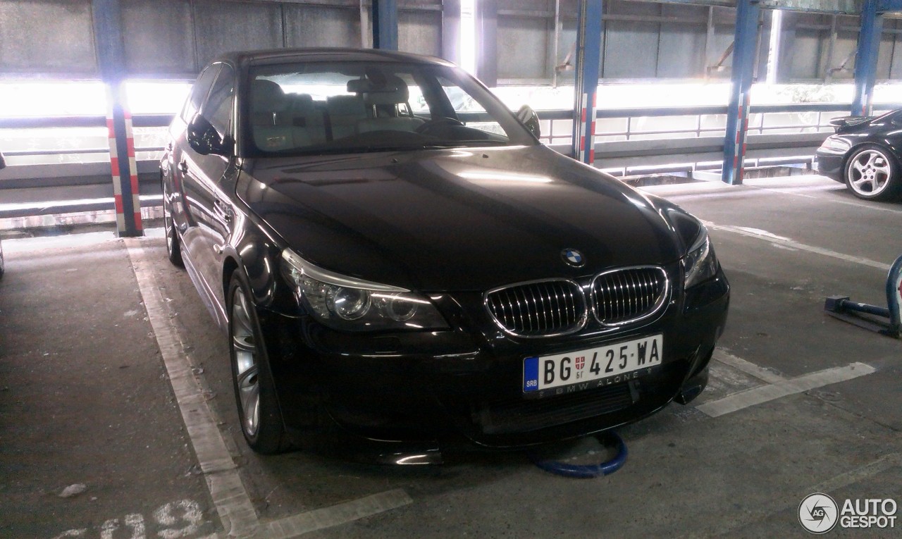 BMW M5 E60 2005