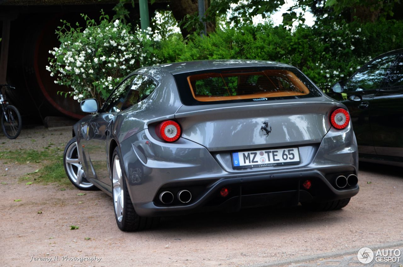 Ferrari FF