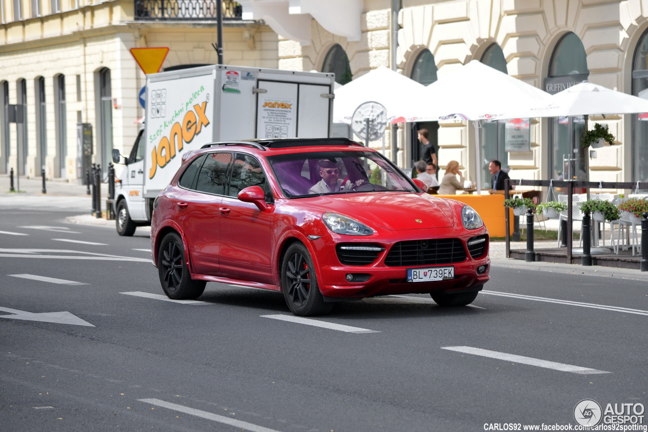 Porsche 958 Cayenne GTS