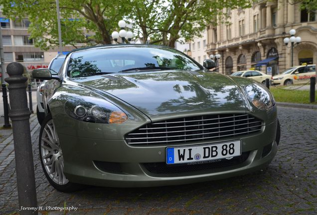 Aston Martin DB9 Volante