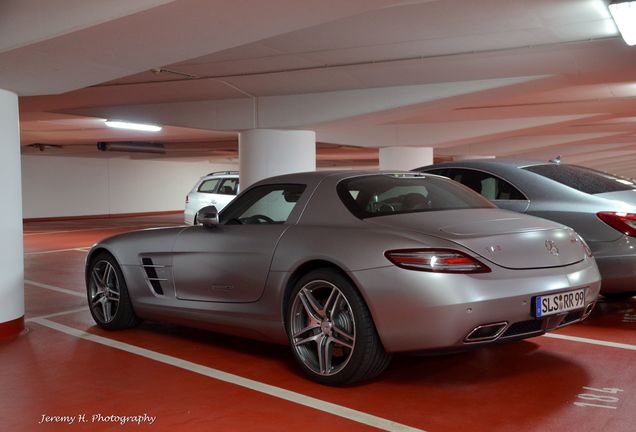 Mercedes-Benz SLS AMG