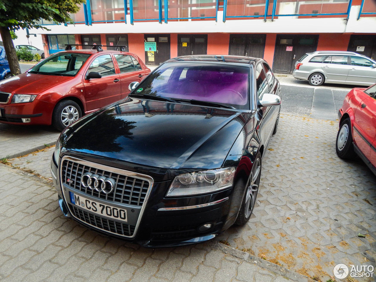 Audi S8 D3