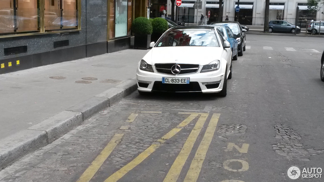 Mercedes-Benz C 63 AMG Coupé