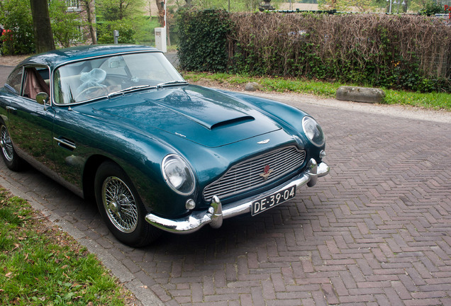 Aston Martin DB4 Vantage