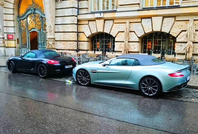 Aston Martin Vanquish Volante