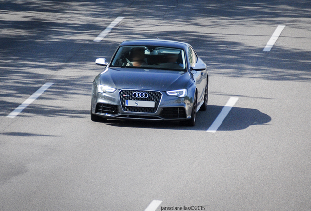 Audi RS5 B8 2012