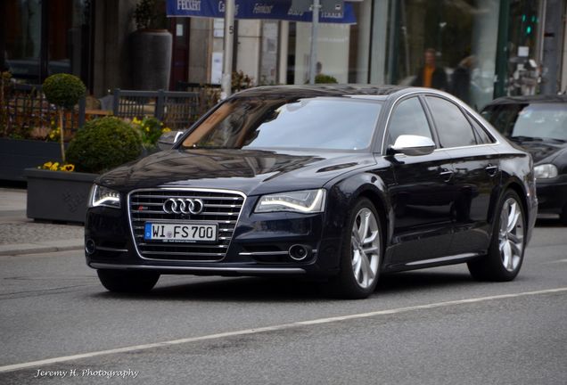 Audi S8 D4