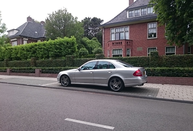 Mercedes-Benz E 55 AMG