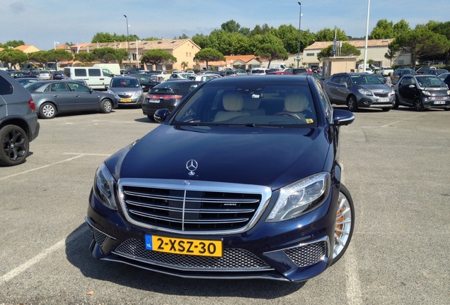 Mercedes-Benz S 65 AMG V222