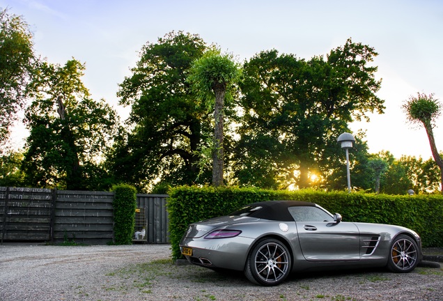 Mercedes-Benz SLS AMG Roadster