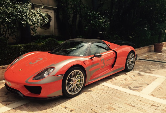 Porsche 918 Spyder Weissach Package