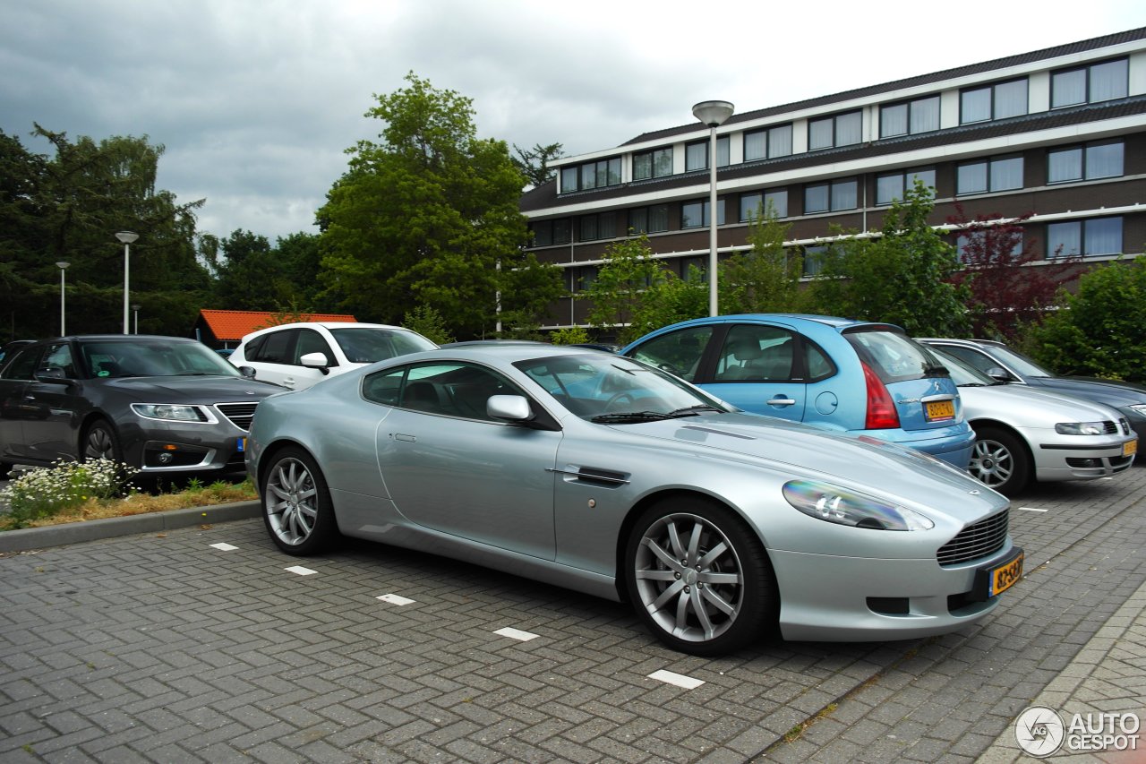 Aston Martin DB9