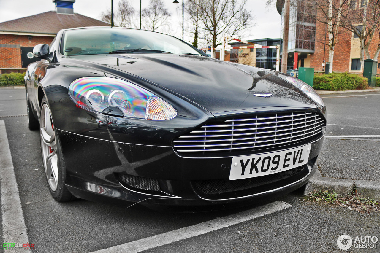 Aston Martin DB9