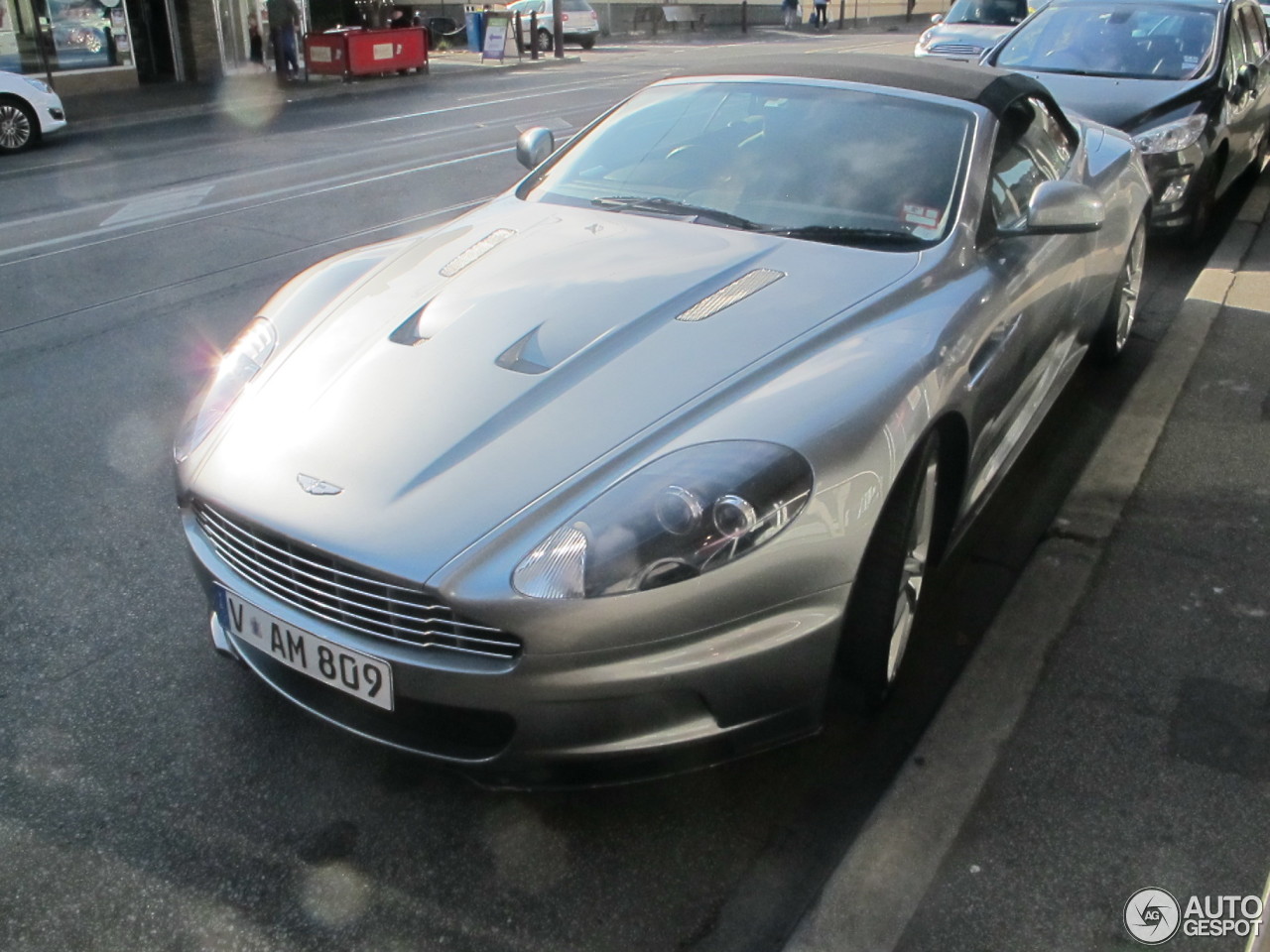 Aston Martin DBS Volante