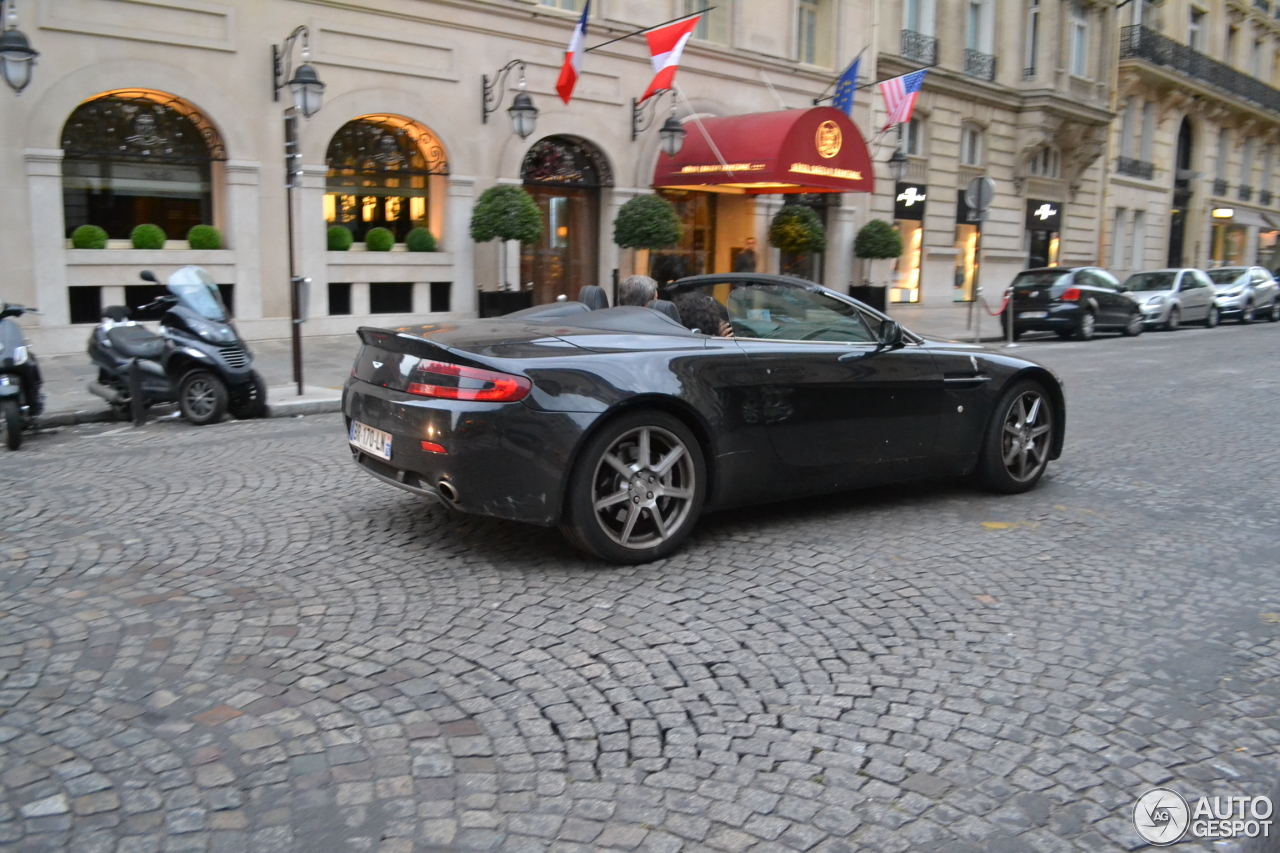 Aston Martin V8 Vantage Roadster