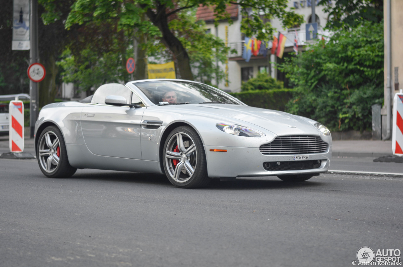 Aston Martin V8 Vantage Roadster