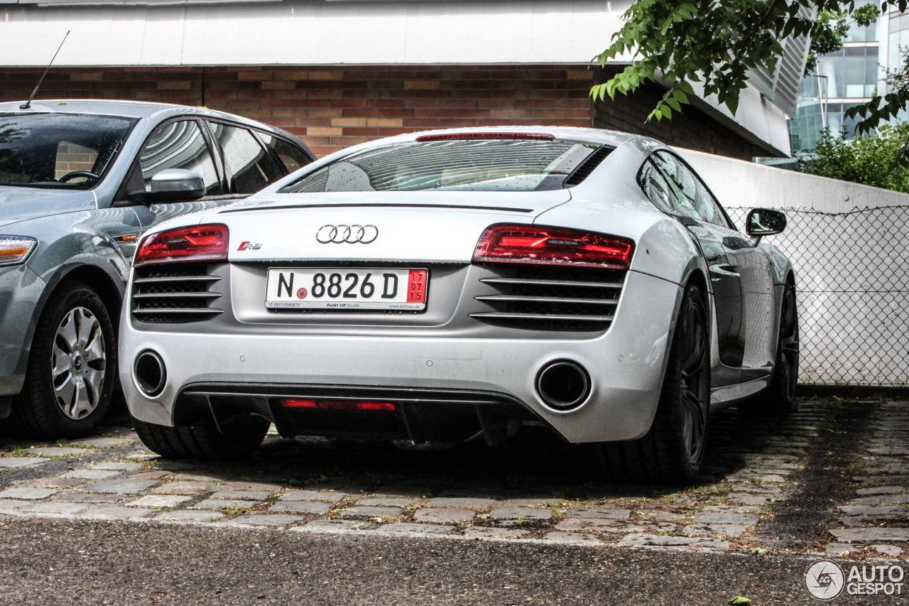 Audi R8 V10 Plus 2013