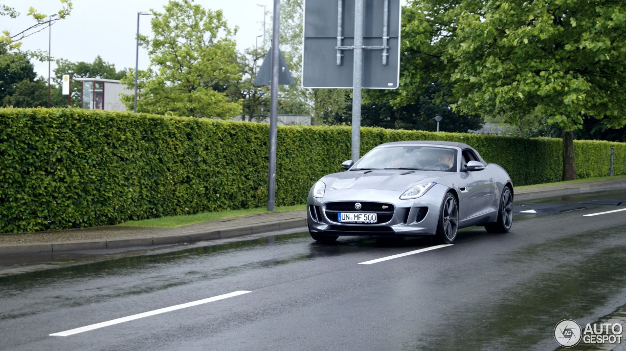 Jaguar F-TYPE S Convertible