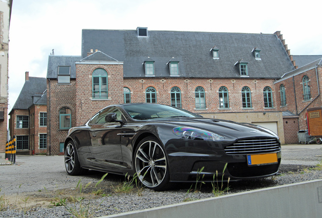 Aston Martin DBS