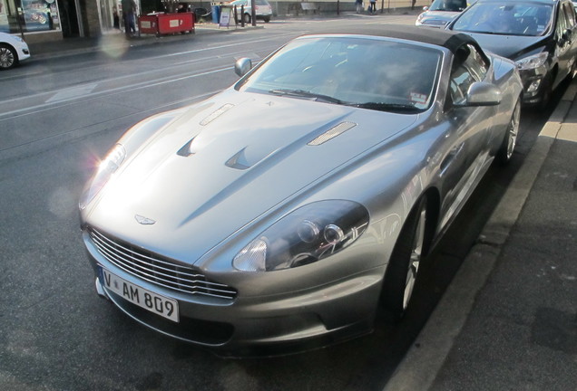 Aston Martin DBS Volante