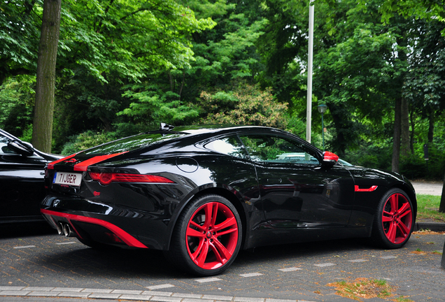 Jaguar F-TYPE S Coupé