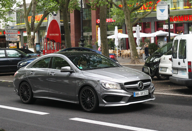 Mercedes-Benz CLA 45 AMG C117