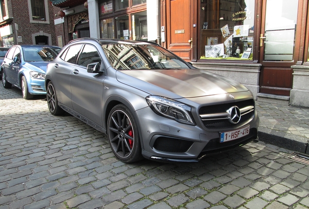 Mercedes-Benz GLA 45 AMG X156