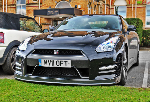 Nissan GT-R 2011