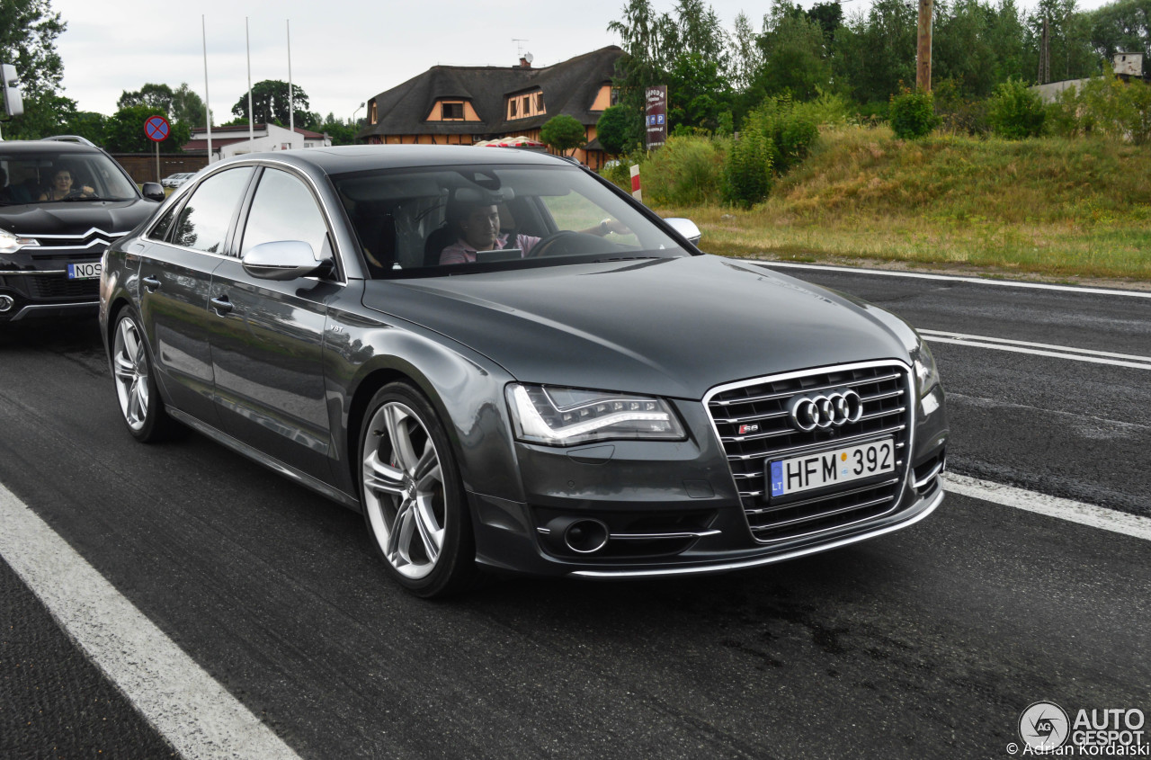 Audi S8 D4