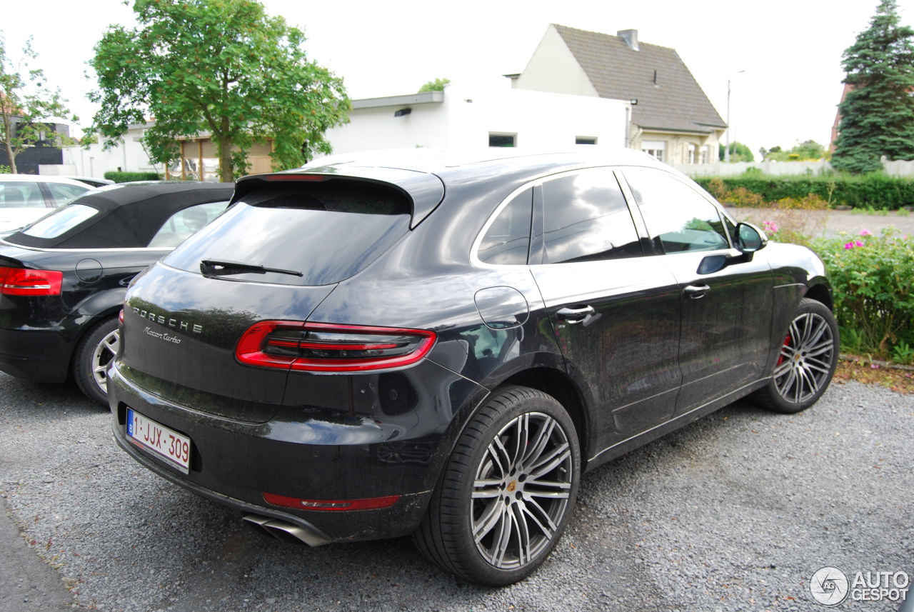 Porsche 95B Macan Turbo