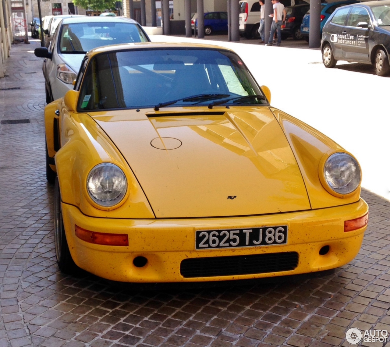 RUF 930 CTR Yellowbird